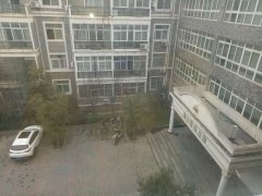 ��������ʥ��һ���ҿ�ס��������Ů��