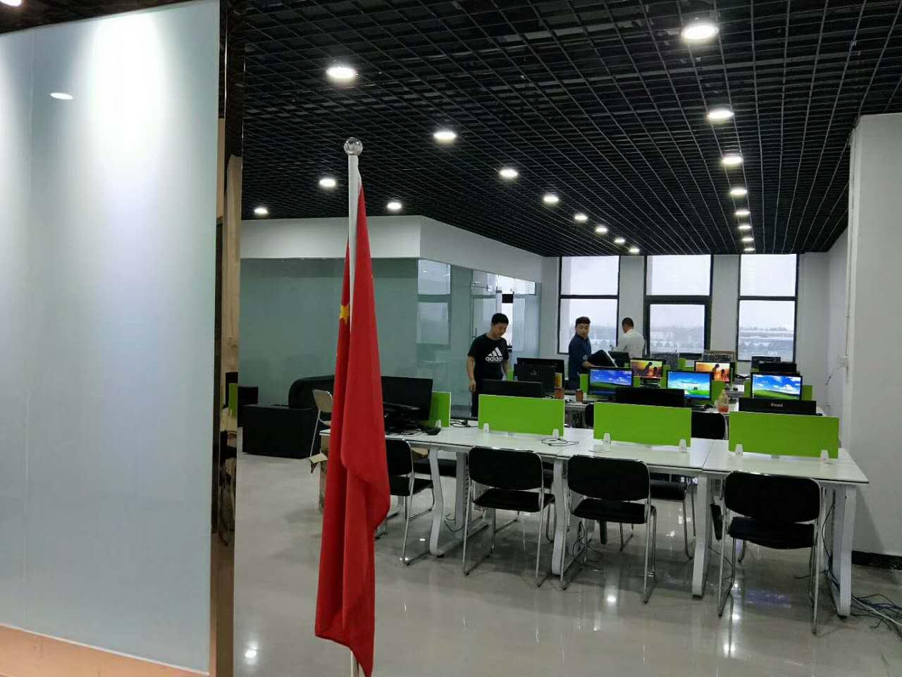 ��ʦ������ֱ����Ƹ���������ѯʦ30��