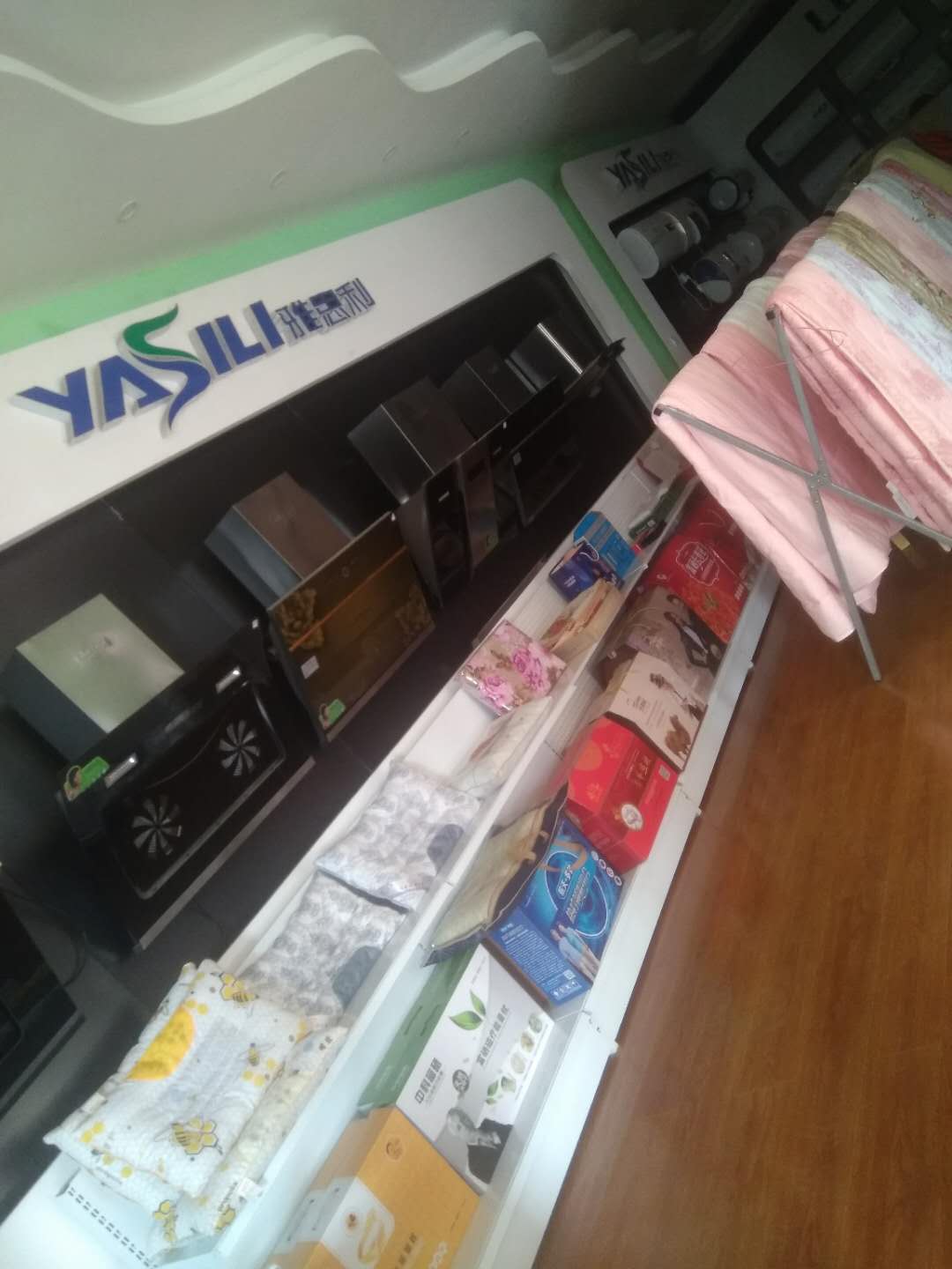 ��֣������Ƹ����רԱ