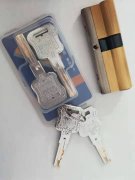 龙湖企业总部附近开锁电话/永泽上公馆开锁换锁/雅仕苑开锁换锁